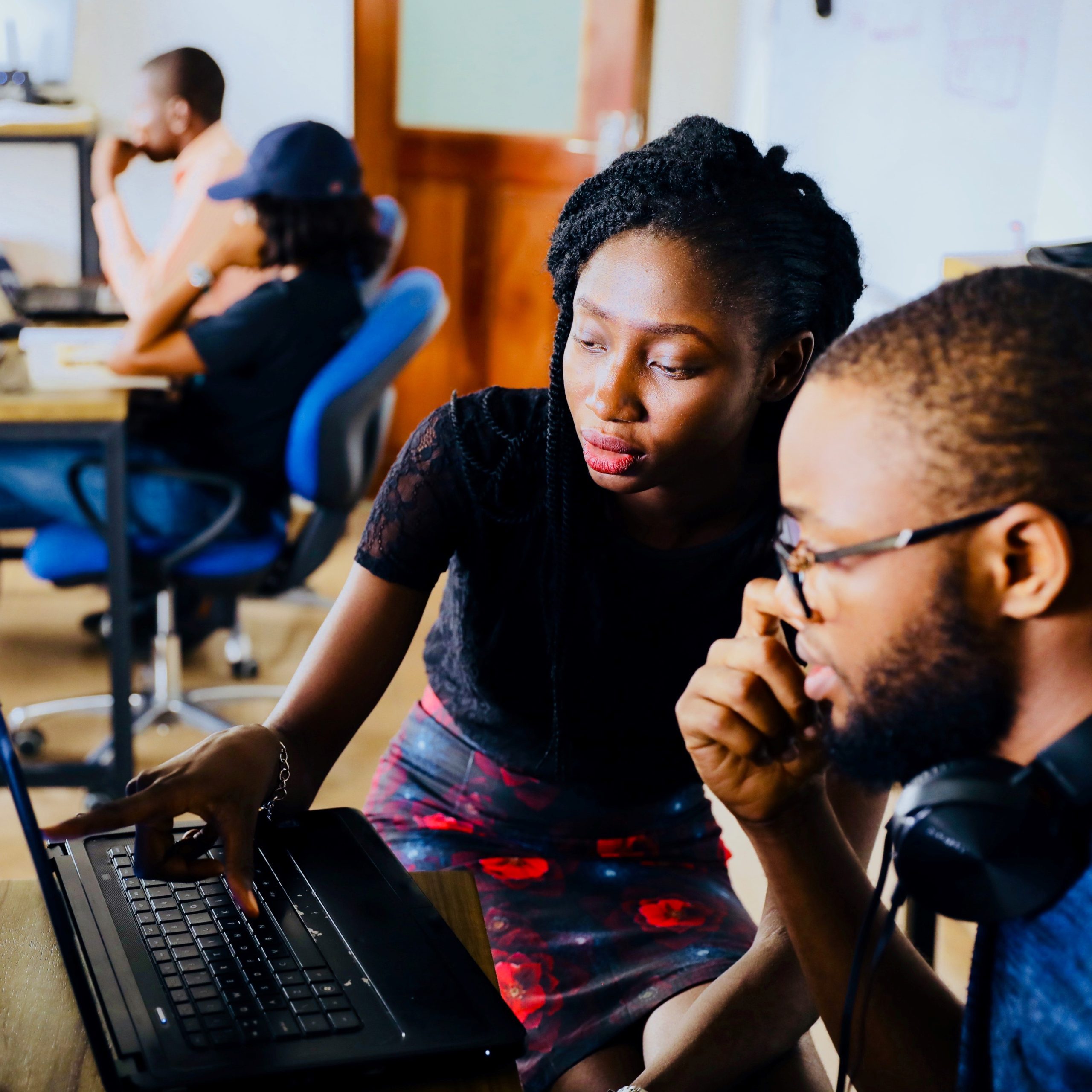 desola-lanre-ologun-IgUR1iX0mqM-unsplash-1